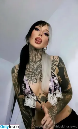 khloekingsleyxo / khloekingsley nude photo #0155