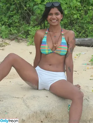 Khyatishree / khyatishree_ nude photo #0004