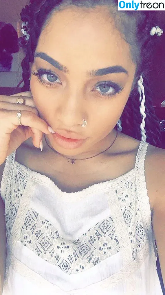 Kiana Ledé голая photo #0032 (kianalede)