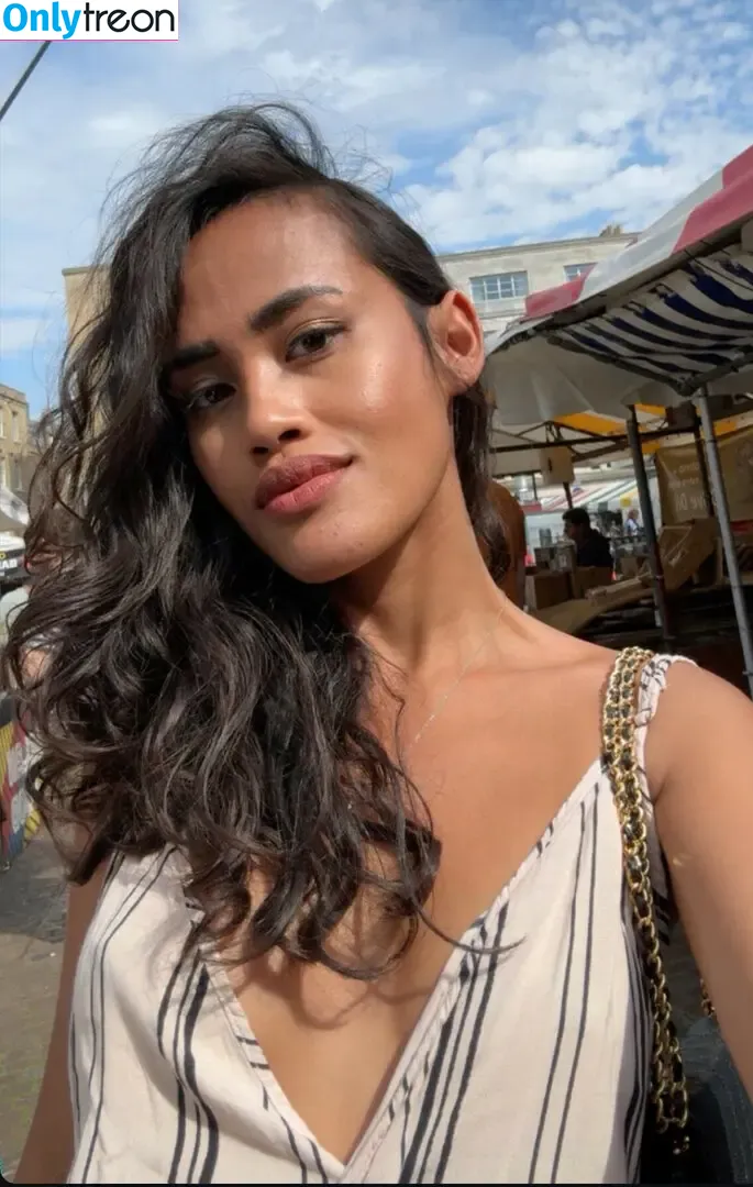 Kiana.pix nude photo #0034 (kianadoesit)