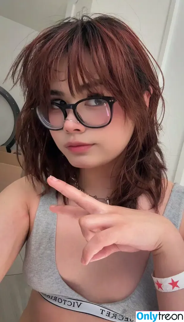 KianaVi nude photo #0607 (kianavi5)