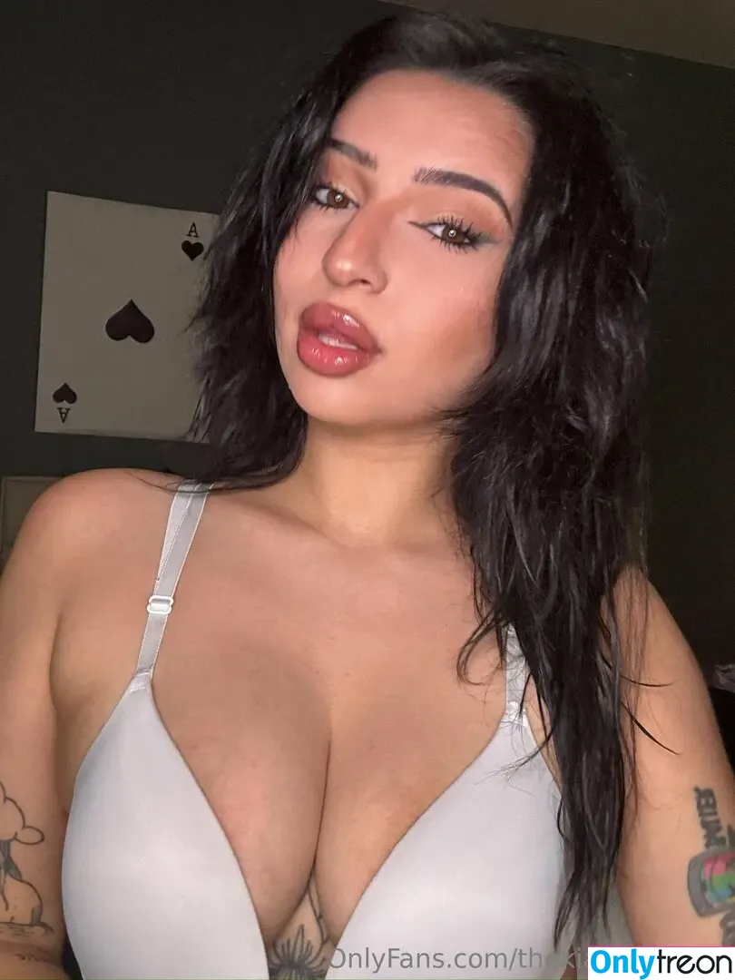 kianawyld nude photo #0012 (kianawyld)