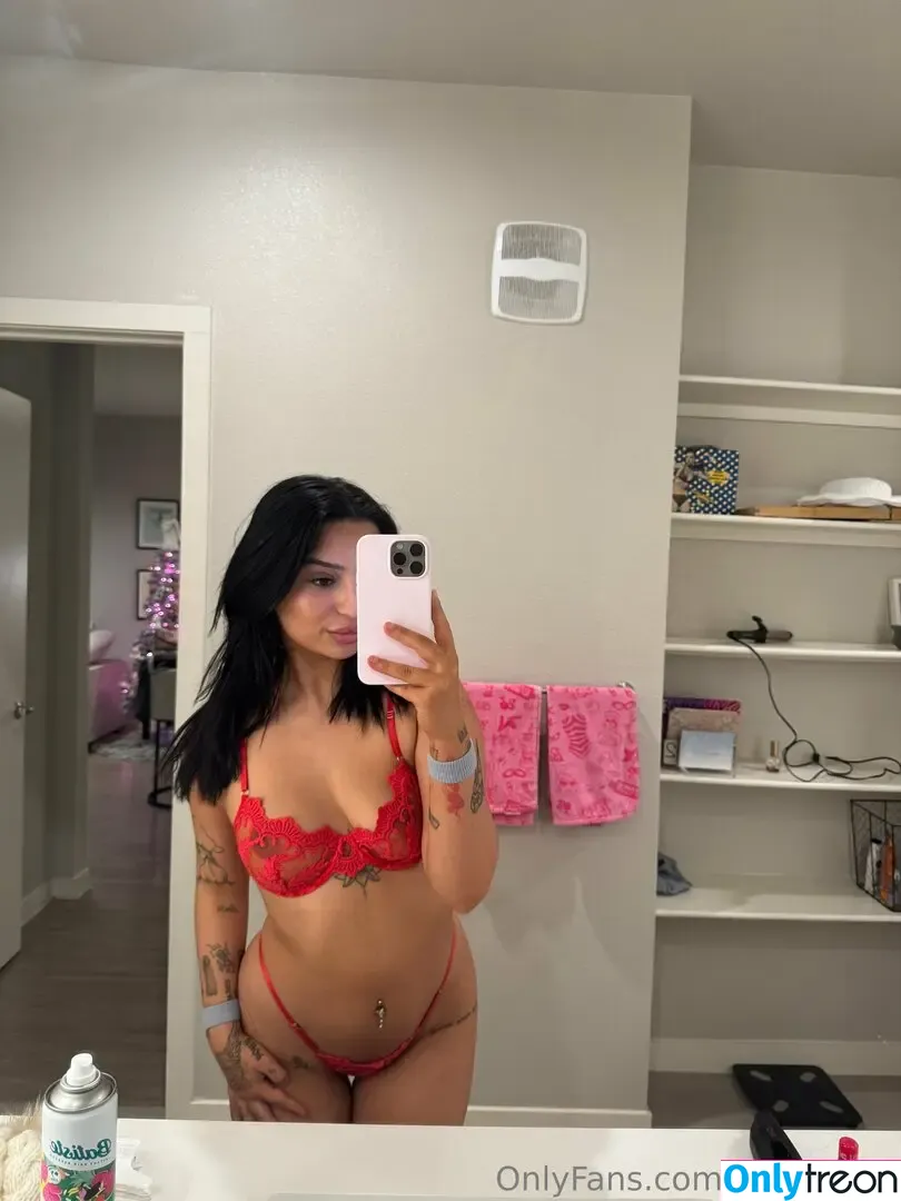 kianawyld nude photo #0062 (kianawyld)