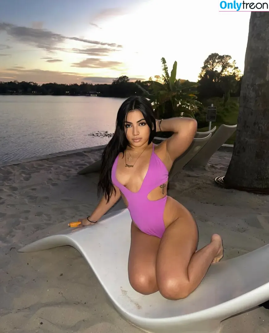kianelyssantiago голая photo #0002 (kianelyssantiago)