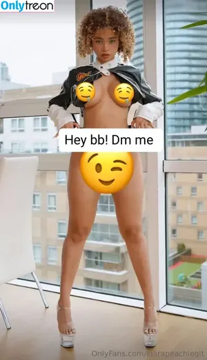 Kiara Peachy /  / KiaraPeach / KiaraPeachy / kiarapeachlegit nude photo #0369