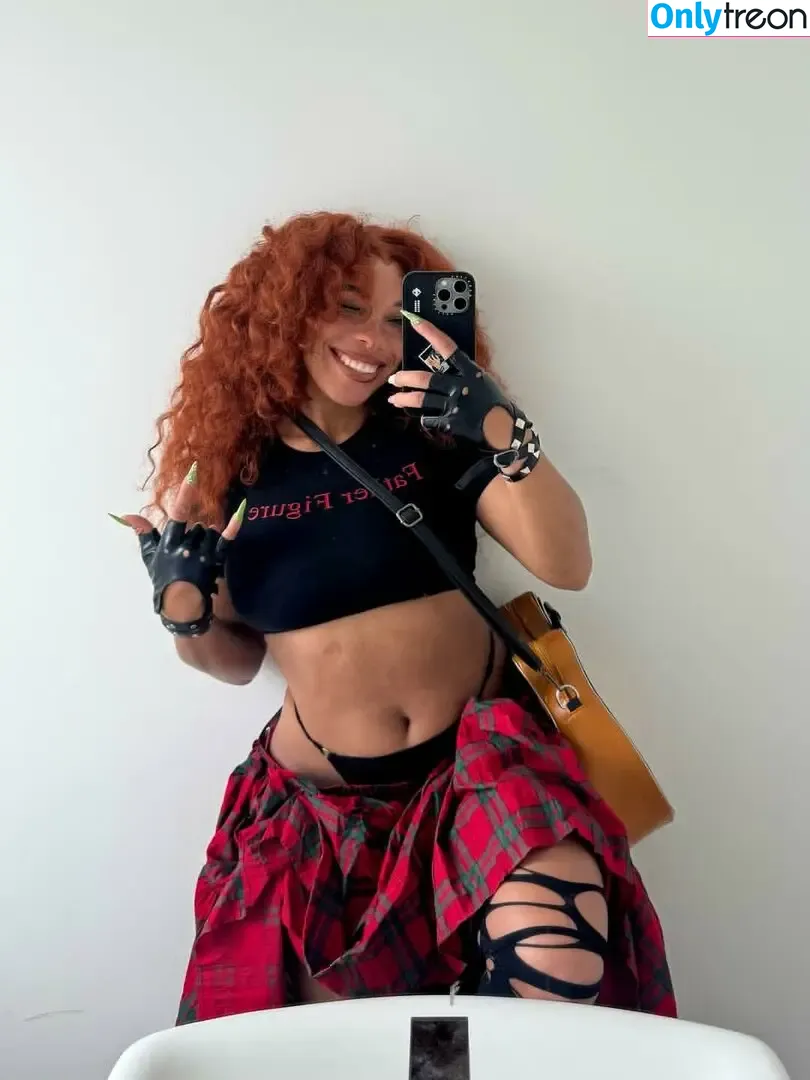 Kiera Please nude photo #0154 (kieraplease)