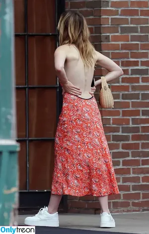Kiernan Shipka / AdventuresSabrina / kiernanshipka фото голая #2288