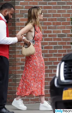Kiernan Shipka / AdventuresSabrina / kiernanshipka фото голая #2289