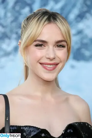 Kiernan Shipka / AdventuresSabrina / kiernanshipka фото голая #2347