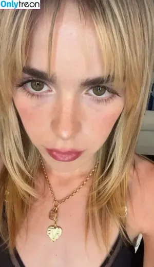 Kiernan Shipka / AdventuresSabrina / kiernanshipka фото голая #2354