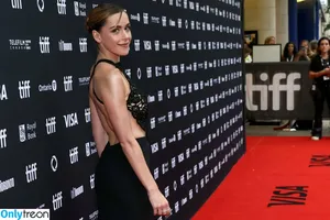 Kiernan Shipka / AdventuresSabrina / kiernanshipka фото голая #2431