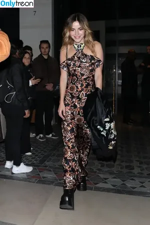 Kiernan Shipka / AdventuresSabrina / kiernanshipka фото голая #2489