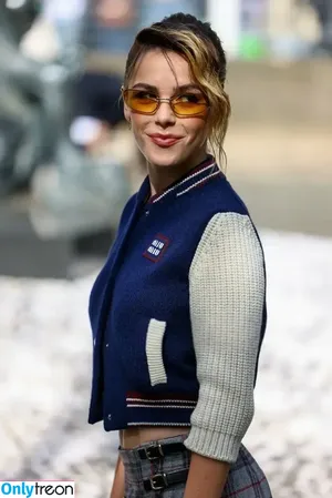 Kiernan Shipka / AdventuresSabrina / kiernanshipka фото голая #2512