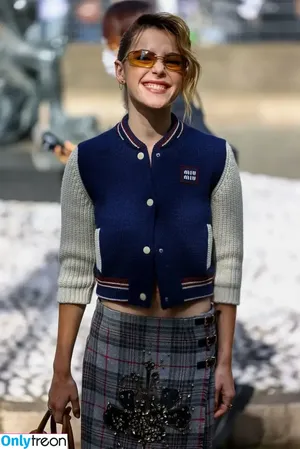 Kiernan Shipka / AdventuresSabrina / kiernanshipka фото голая #2517