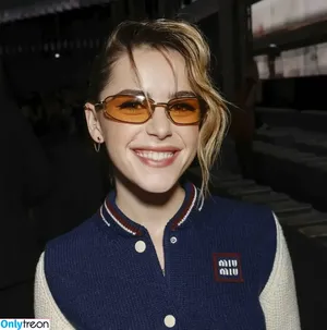 Kiernan Shipka / AdventuresSabrina / kiernanshipka фото голая #2530
