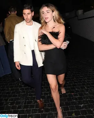 Kiernan Shipka / AdventuresSabrina / kiernanshipka фото голая #2567