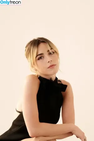 Kiernan Shipka / AdventuresSabrina / kiernanshipka фото голая #2585