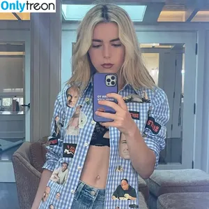 Kiernan Shipka / AdventuresSabrina / kiernanshipka фото голая #2595