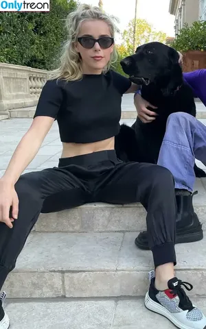 Kiernan Shipka / AdventuresSabrina / kiernanshipka фото голая #2596