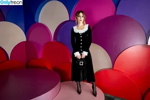 Kiernan Shipka / AdventuresSabrina / kiernanshipka фото голая #2629