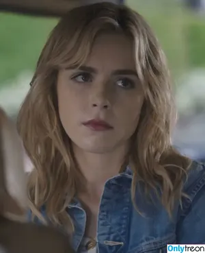 Kiernan Shipka / AdventuresSabrina / kiernanshipka фото голая #2691