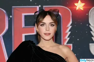 Kiernan Shipka / AdventuresSabrina / kiernanshipka фото голая #2736