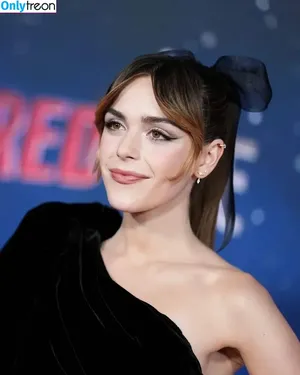 Kiernan Shipka / AdventuresSabrina / kiernanshipka фото голая #2747