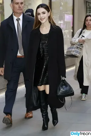 Kiernan Shipka / AdventuresSabrina / kiernanshipka фото голая #2764