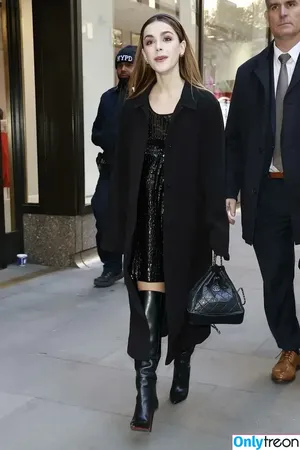 Kiernan Shipka / AdventuresSabrina / kiernanshipka фото голая #2767