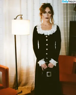 Kiernan Shipka / AdventuresSabrina / kiernanshipka фото голая #2964