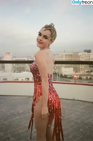Kiernan Shipka / AdventuresSabrina / kiernanshipka фото голая #2966