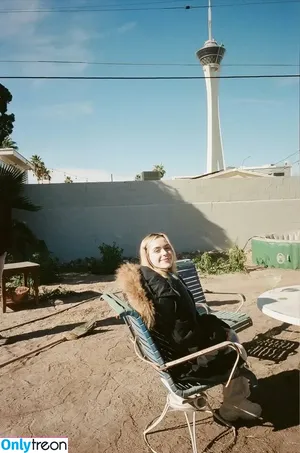 Kiernan Shipka / AdventuresSabrina / kiernanshipka фото голая #2968