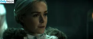 Kiernan Shipka / AdventuresSabrina / kiernanshipka фото голая #2974