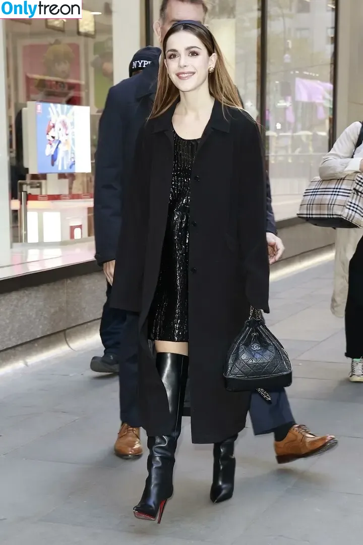 Kiernan Shipka голая photo #2766 (AdventuresSabrina / kiernanshipka)