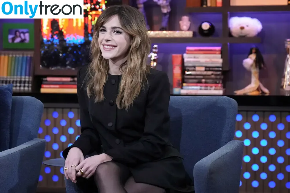 Kiernan Shipka голая photo #2802 (AdventuresSabrina / kiernanshipka)