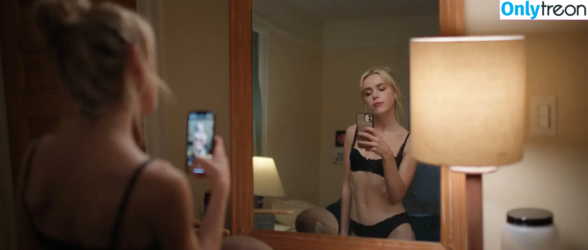 Kiernan Shipka голая photo #2830 (AdventuresSabrina / kiernanshipka)
