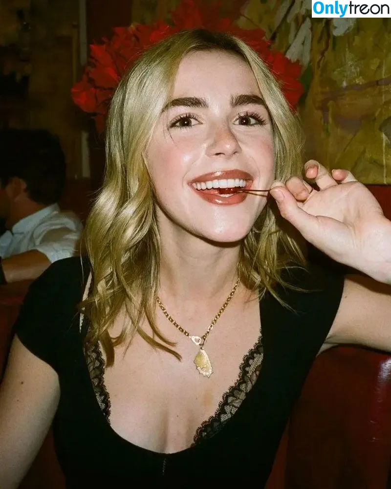 Kiernan Shipka nude photo #2867 (AdventuresSabrina / kiernanshipka)