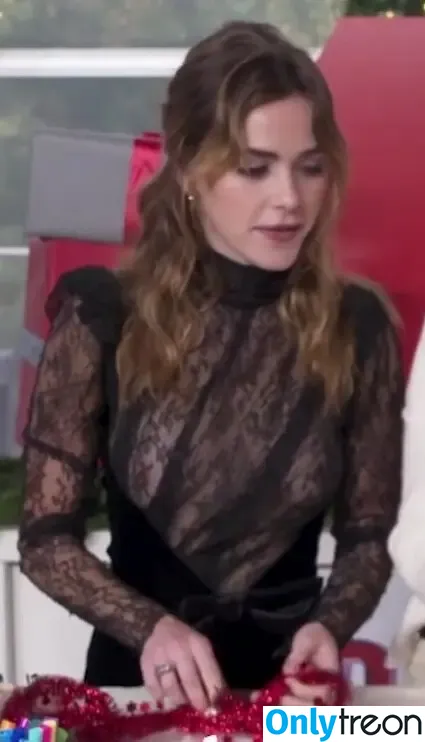 Kiernan Shipka голая photo #3015 (AdventuresSabrina / kiernanshipka)