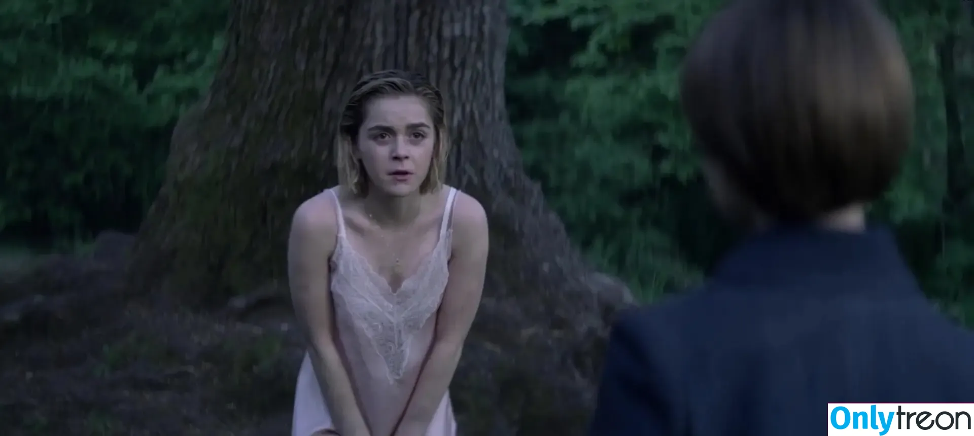 Kiernan Shipka nude photo #3183 (AdventuresSabrina / kiernanshipka)