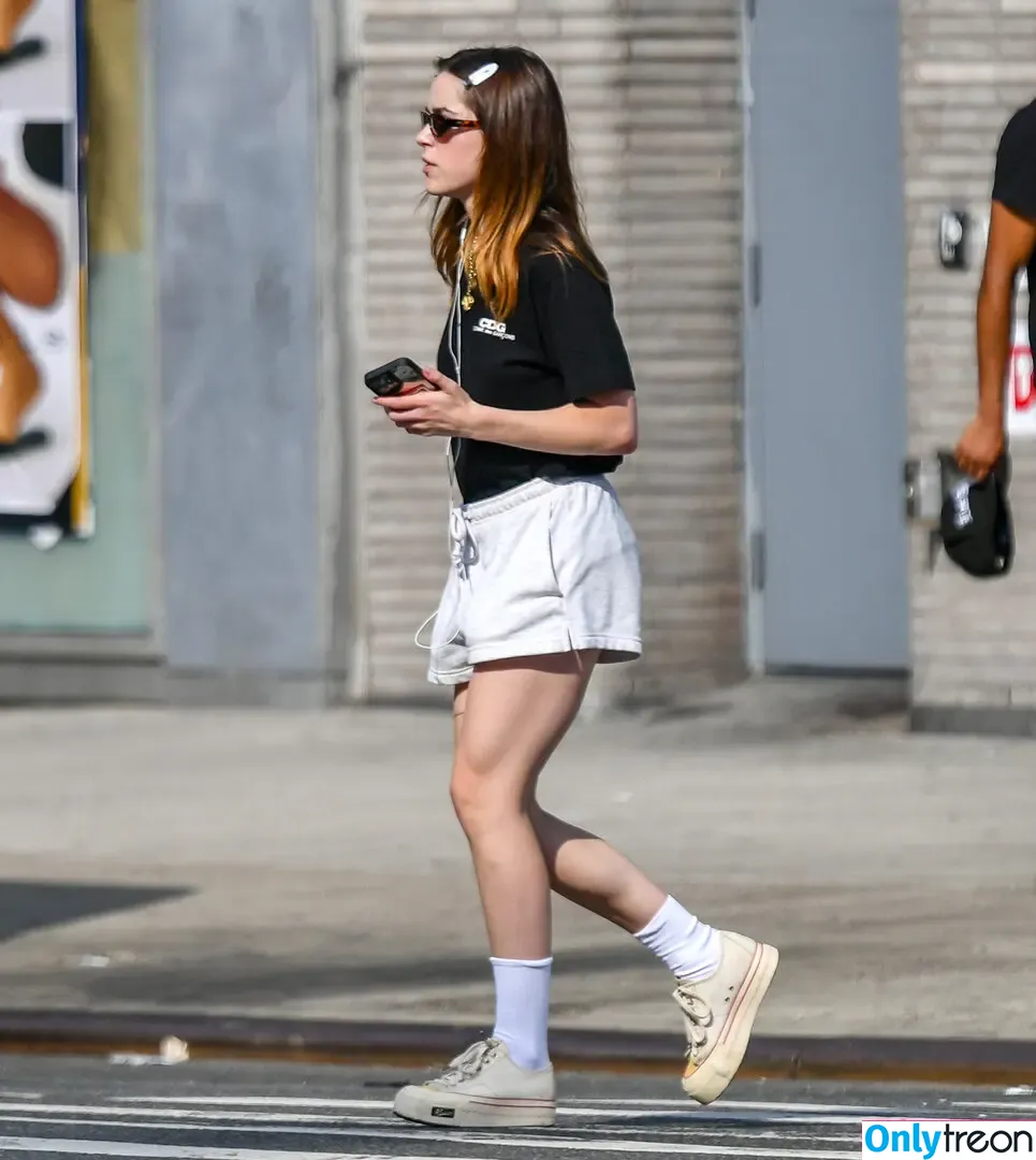 Kiernan Shipka голая photo #3280 (AdventuresSabrina / kiernanshipka)