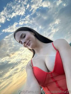 Kiimvalentina18 / Venezolanacute / kimvalentina__ фото голая #0182