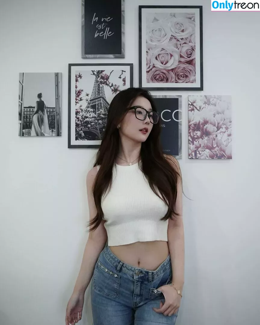 Kiittwy nude photo #0114 (Athena)