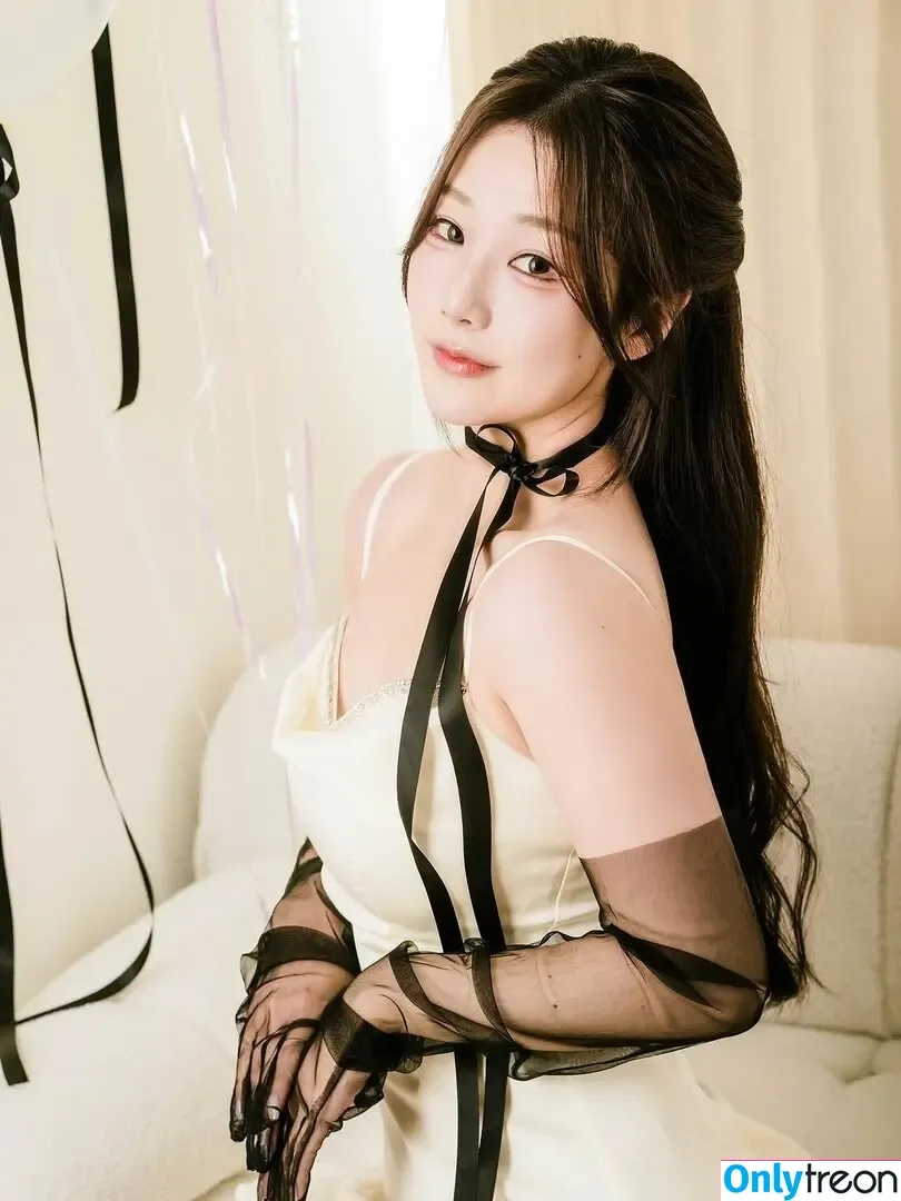Kiittwy nude photo #0299 (Athena)
