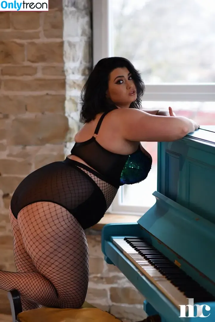 Kiki NothingButCurves nude photo #0001 (Kiki NothingButCurves)