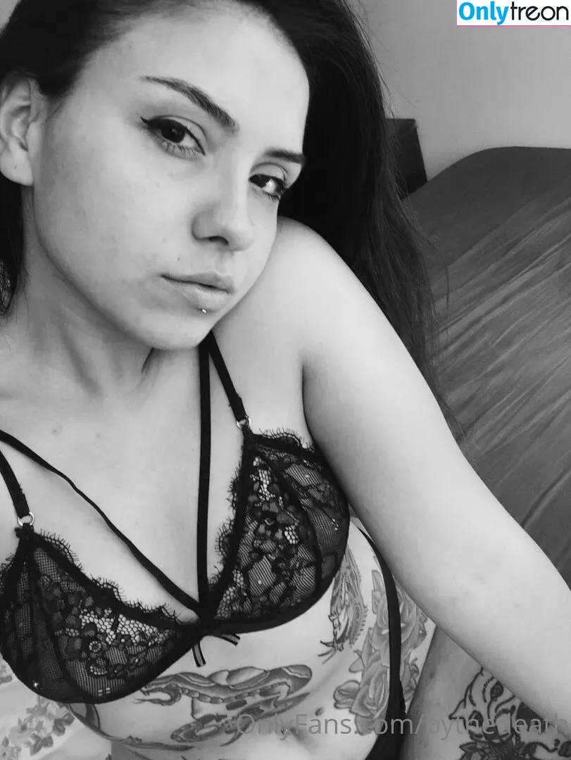 kikithedeath nude photo #0001 (kikithedeath)