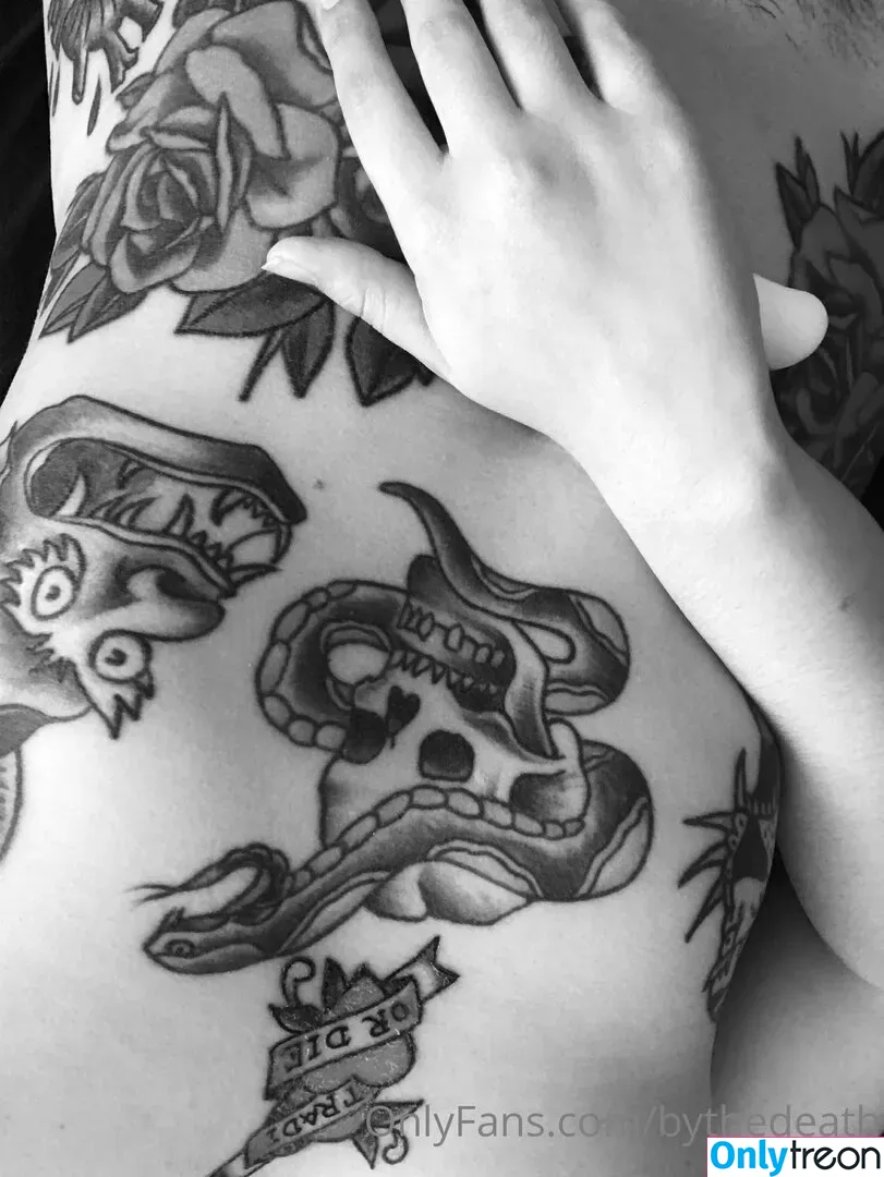 kikithedeath nude photo #0006 (kikithedeath)