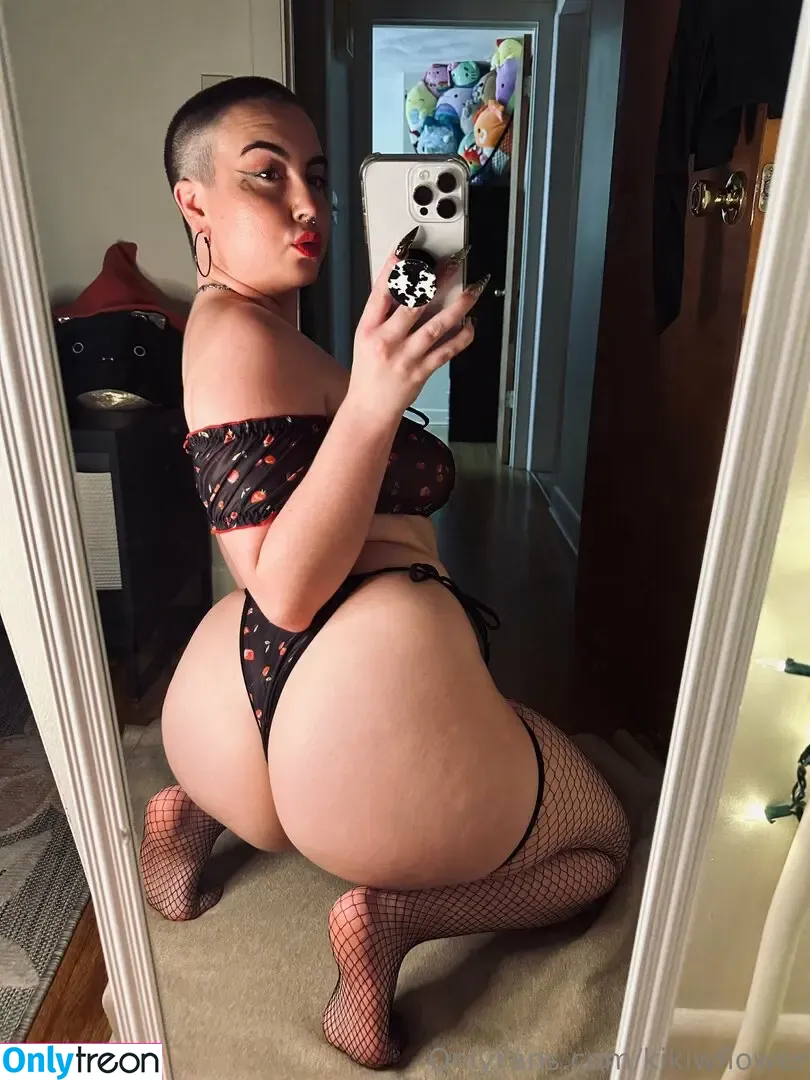 kikiwflower nude photo #0049 (kikiwhoreflower_)