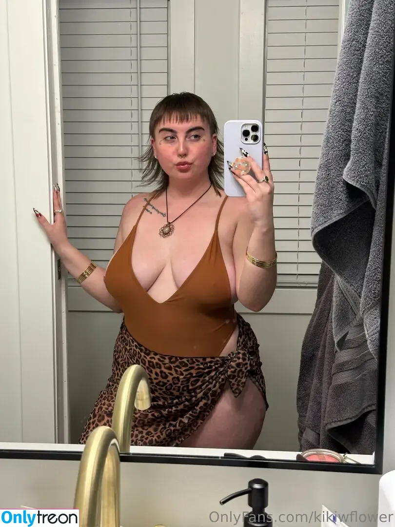 kikiwflower nude photo #0115 (kikiwhoreflower_)