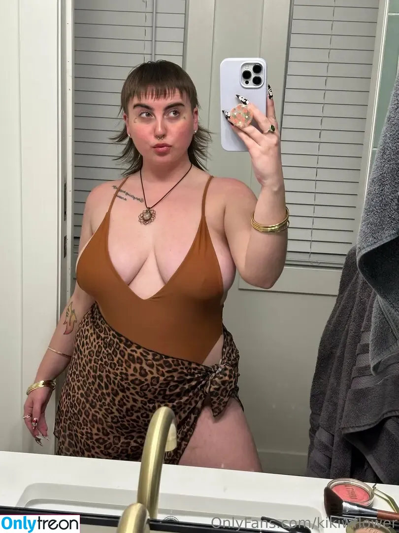 kikiwflower nude photo #0118 (kikiwhoreflower_)