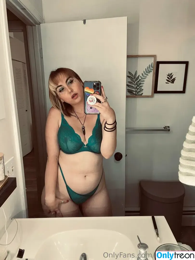 kikiwflower nude photo #0157 (kikiwhoreflower_)